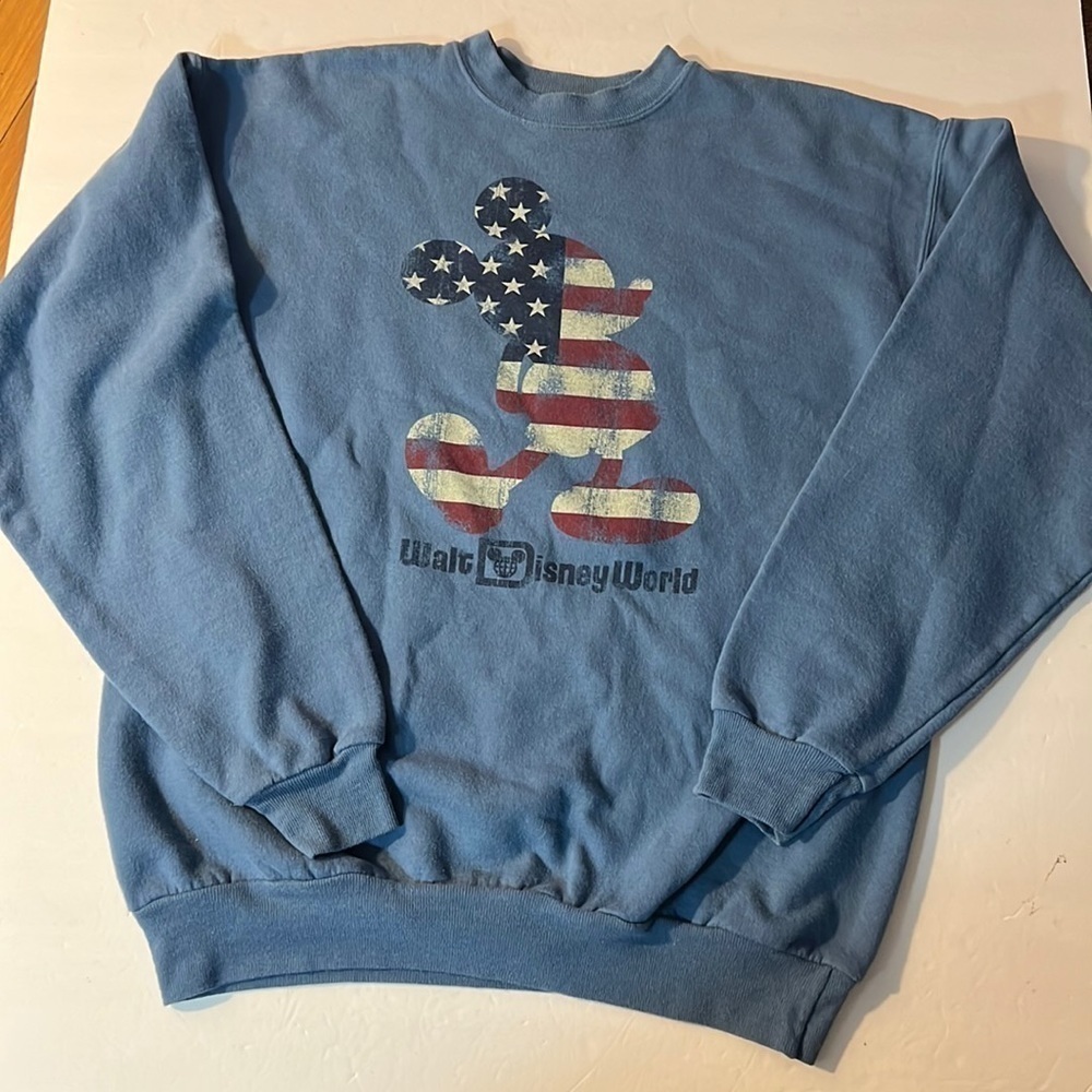 Walt Disney World old fashion Mickey with American flag sweatshirt Sz M